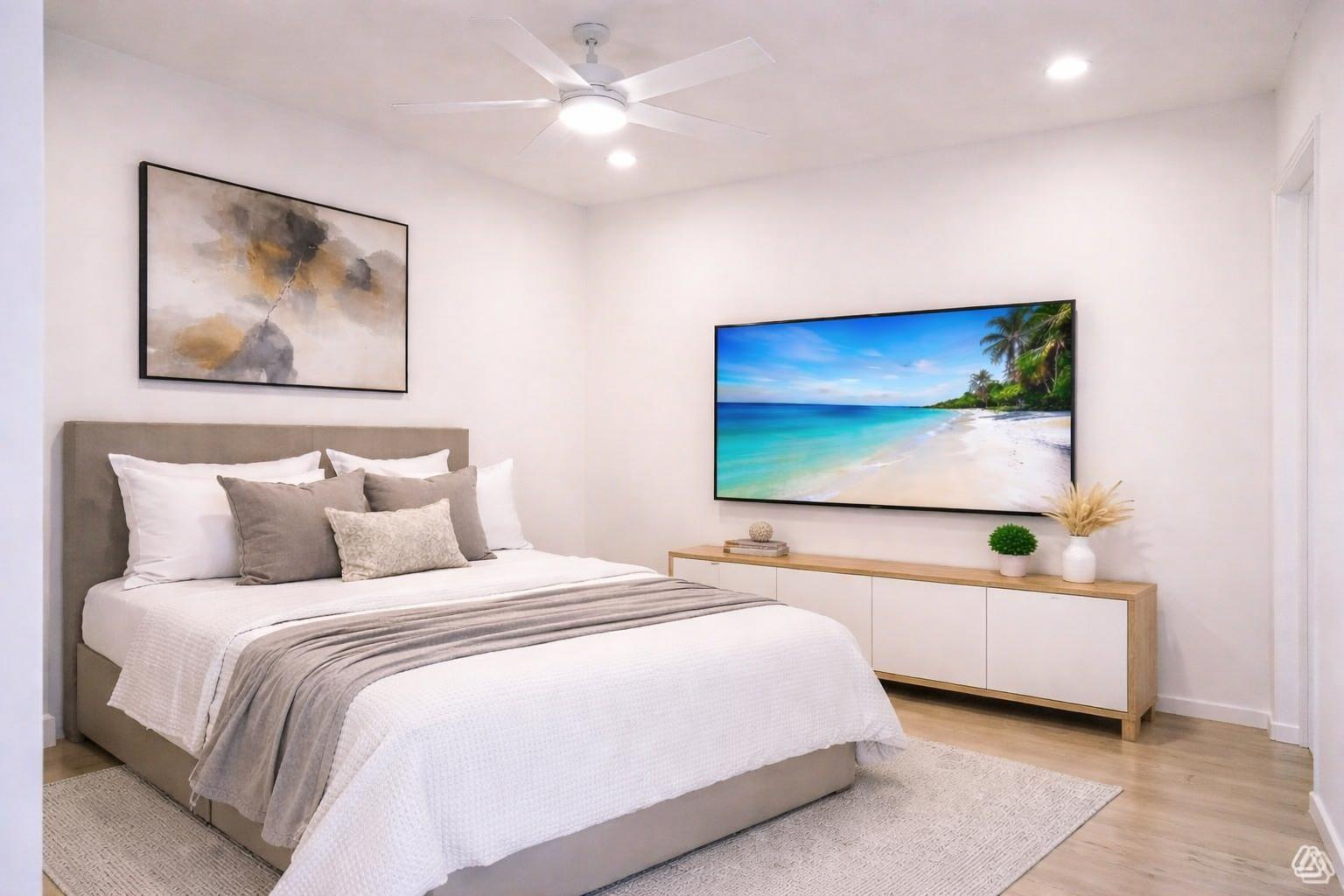 2nd bedroom
